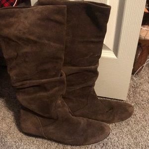 Steve Madden suede boots